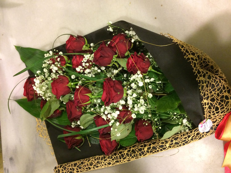 Εικόνα για Ανθοδέσμη με 20 κόκκινα τριαντάφυλλα